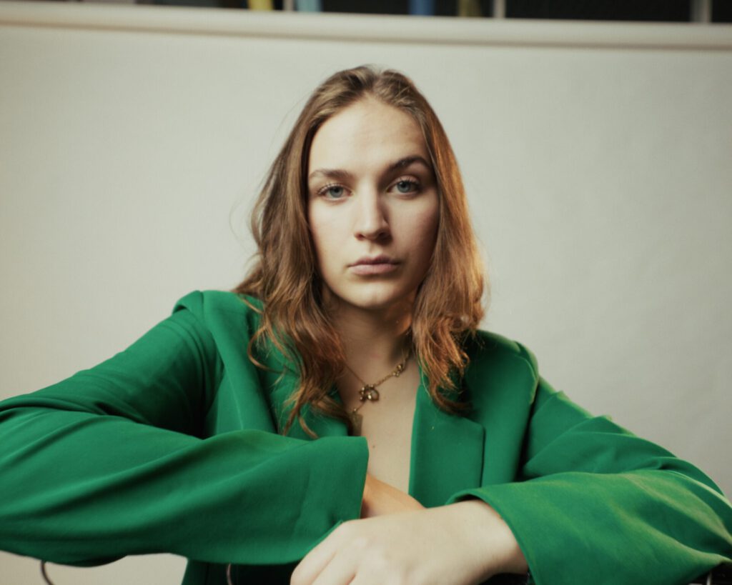 Fashion_Shoot_Anouk_STILL__7.1.2