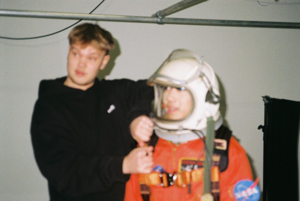 0cdd7032-ae71-4a97-9e0e-342c14ff43f1